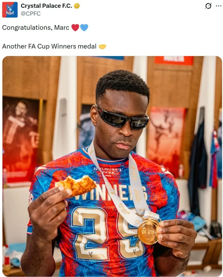 Crystal Palace chính thức chia sẻ ảnh Gaye vô địch FA Cup năm ngoái: Chúc mừng giành thêm một huy chương vô địch!
