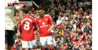 Khán giả đứng dậy vỗ tay! Casemiro được thay ra ở phút 80, hoàn tất vũ điệu cuối cùng của Man United trên sân nhà.