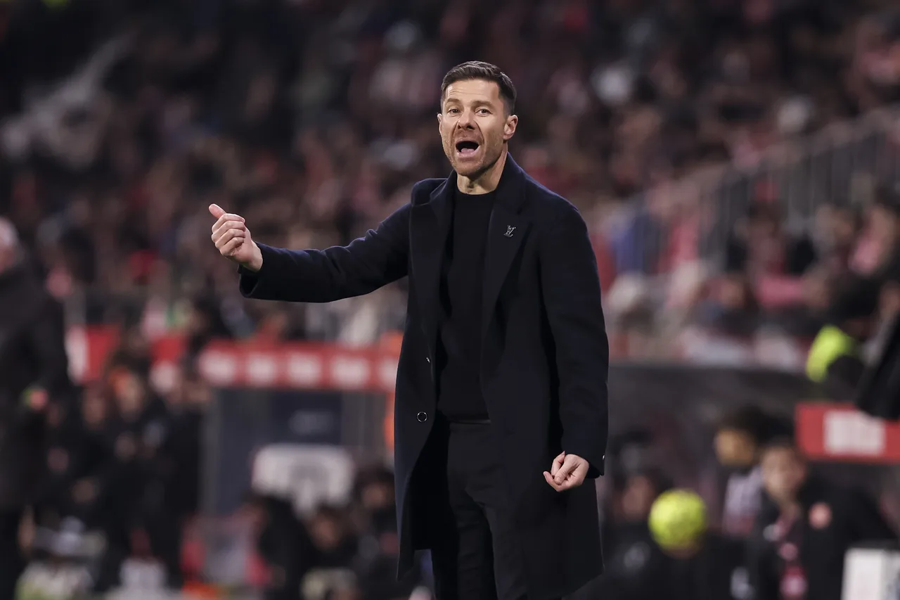 BBC: Xabi Alonso sẽ có quyền hạn lớn hơn tại Chelsea, chuyển nhượng phải thông qua ông