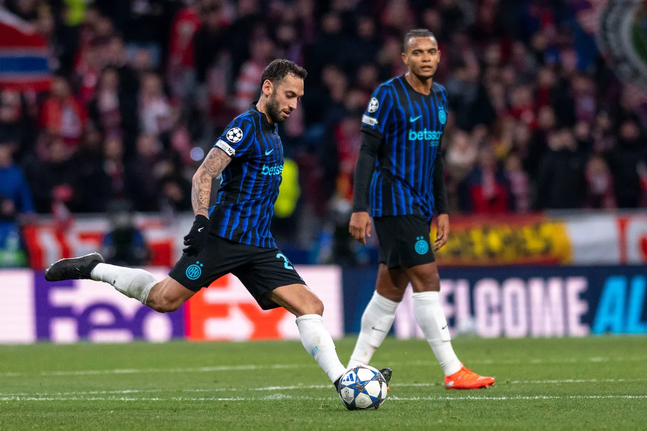 Calhanoglu: Mọi người đang bàn tán về tin đồn chuyển nhượng của tôi nhưng tôi chưa bao giờ nghĩ tới điều đó