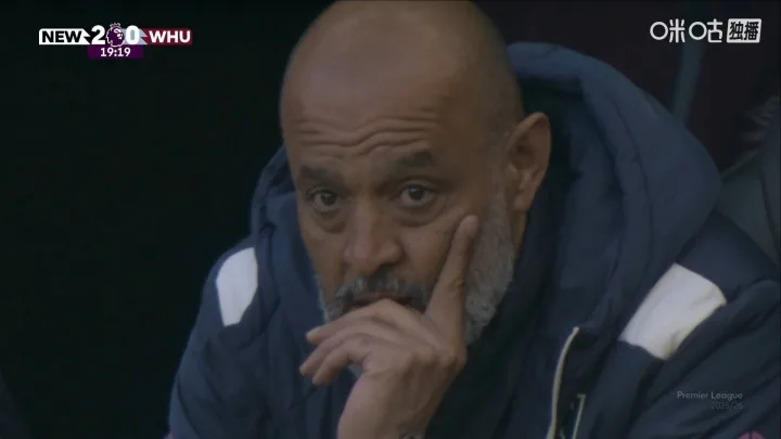 Newcastle ghi 2 bàn trong 5 phút! Hàng thủ West Ham bị xuyên thủng, sau sự phối hợp liên tục của Newcastle, Osula đã ghi bàn