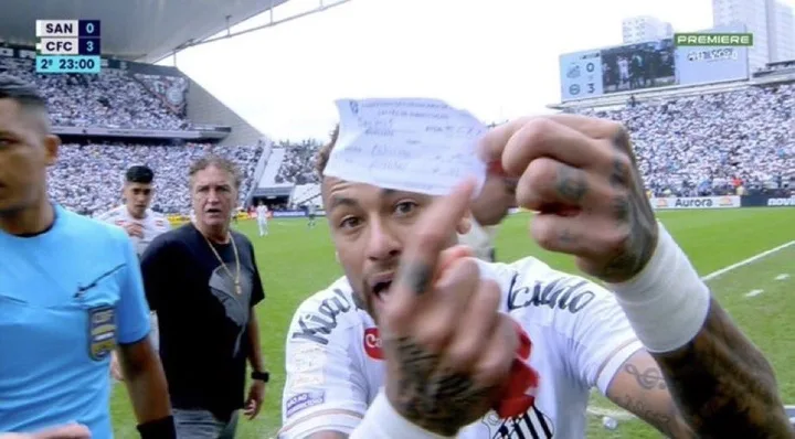 HLV Santos: Vấn đề cơ bắp của Neymar sẽ hồi phục trong vòng 5 ngày và việc anh thay người không phải là nguyên nhân dẫn đến trận thua