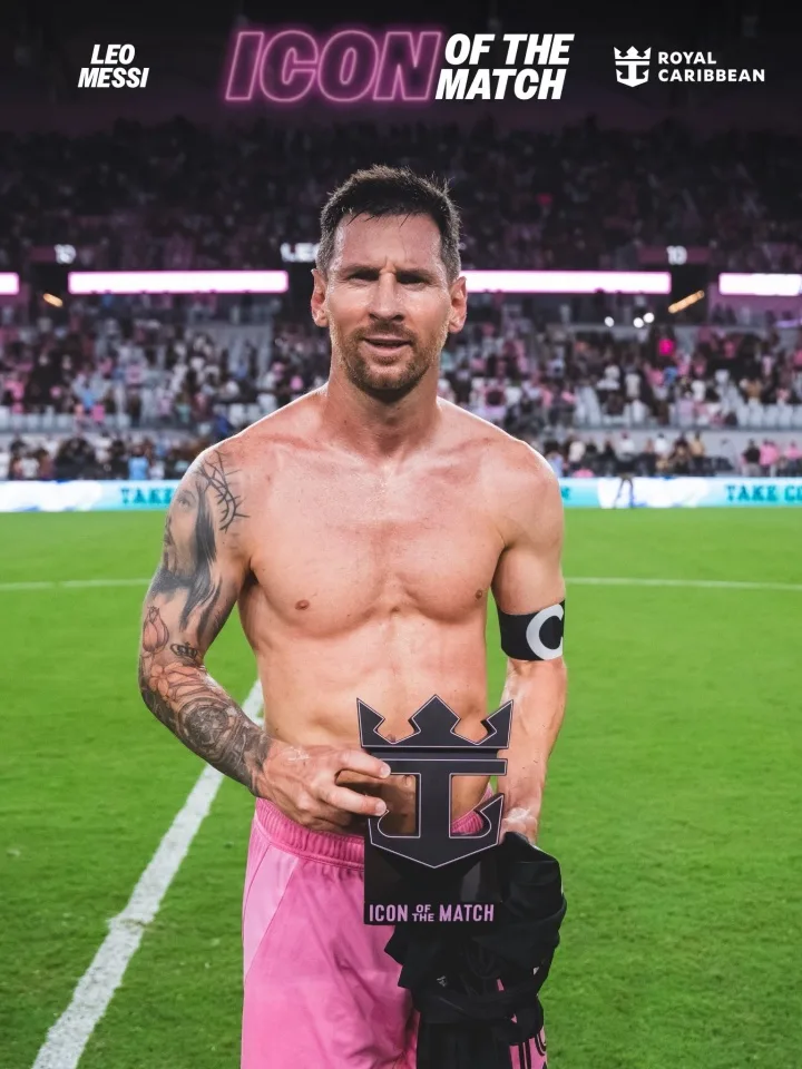 Hình dáng này 😍Messi nhận cúp đẹp nhất trận, cởi trần khoe cơ bắp