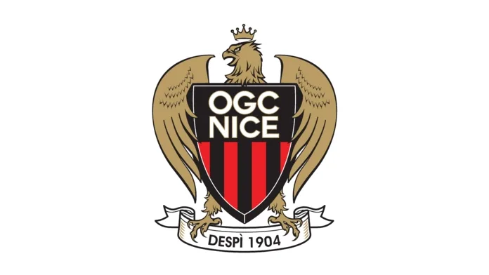 L'Equipe: Cổ động viên Nice lao vào sân sau trận đấu và ném bom khói, suýt đụng độ với cảnh sát