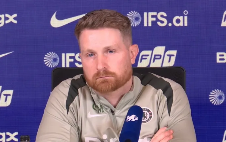 MacFarlane: Alonso sẽ giành được sự tôn trọng của mọi người, tôi tự hỏi liệu mình có thuộc ban huấn luyện của anh ấy không