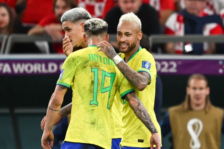 944 ngày! Neymar trở lại đội tuyển quốc gia sau 944 ngày. Trong giai đoạn này, câu lạc bộ đã đóng góp 17 bàn thắng và 8 pha kiến ​​​​tạo sau 45 trận.
