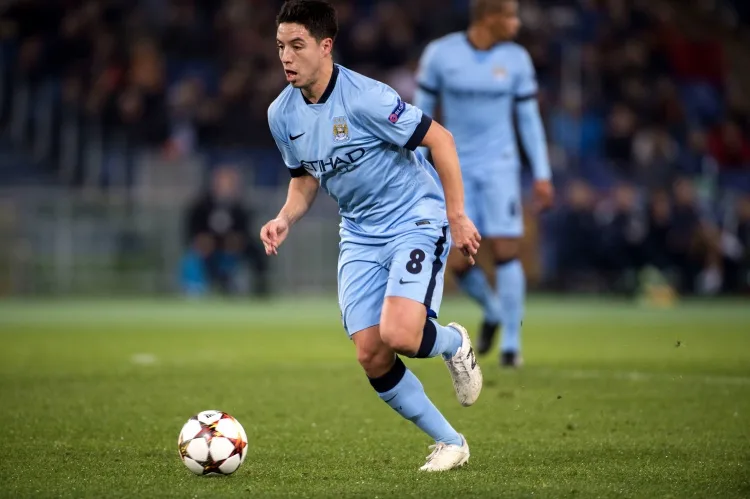 Nasri: Khi tôi 4 tuổi, câu lạc bộ đã sử dụng danh tính giả để thi đấu trong hai năm nhằm giúp tôi đăng ký sớm.