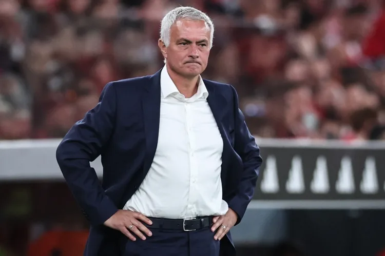 Aspen: Mourinho và Real Madrid đã đạt được thỏa thuận về bản hợp đồng có thời hạn 2 năm, hợp đồng này sẽ tự động được gia hạn thêm 1 năm nếu ông vô địch La Liga.