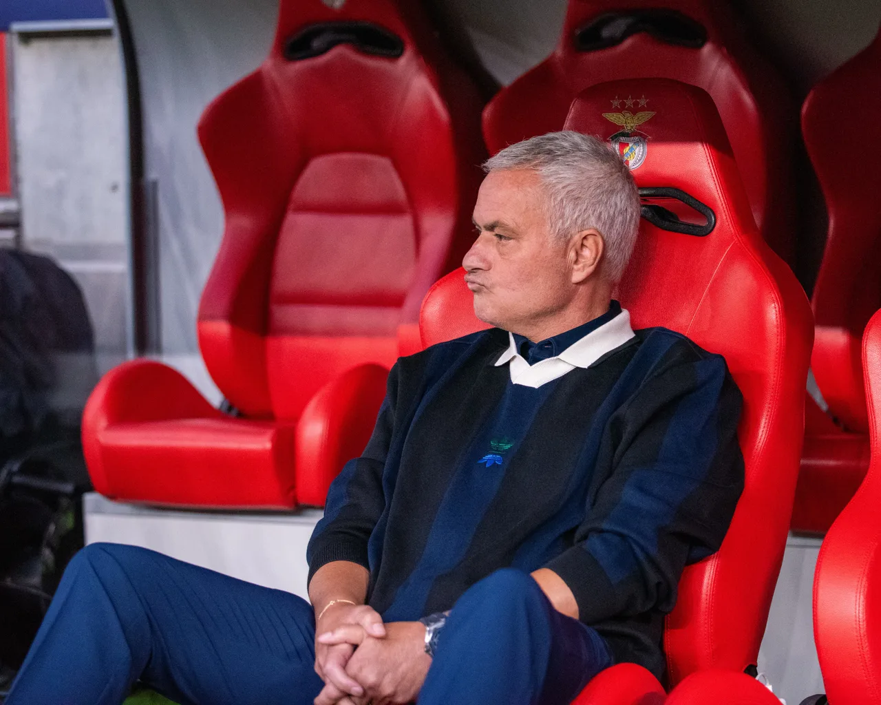 Cadena SER: Mourinho đàm phán trực tiếp với Real Madrid về ghế HLV