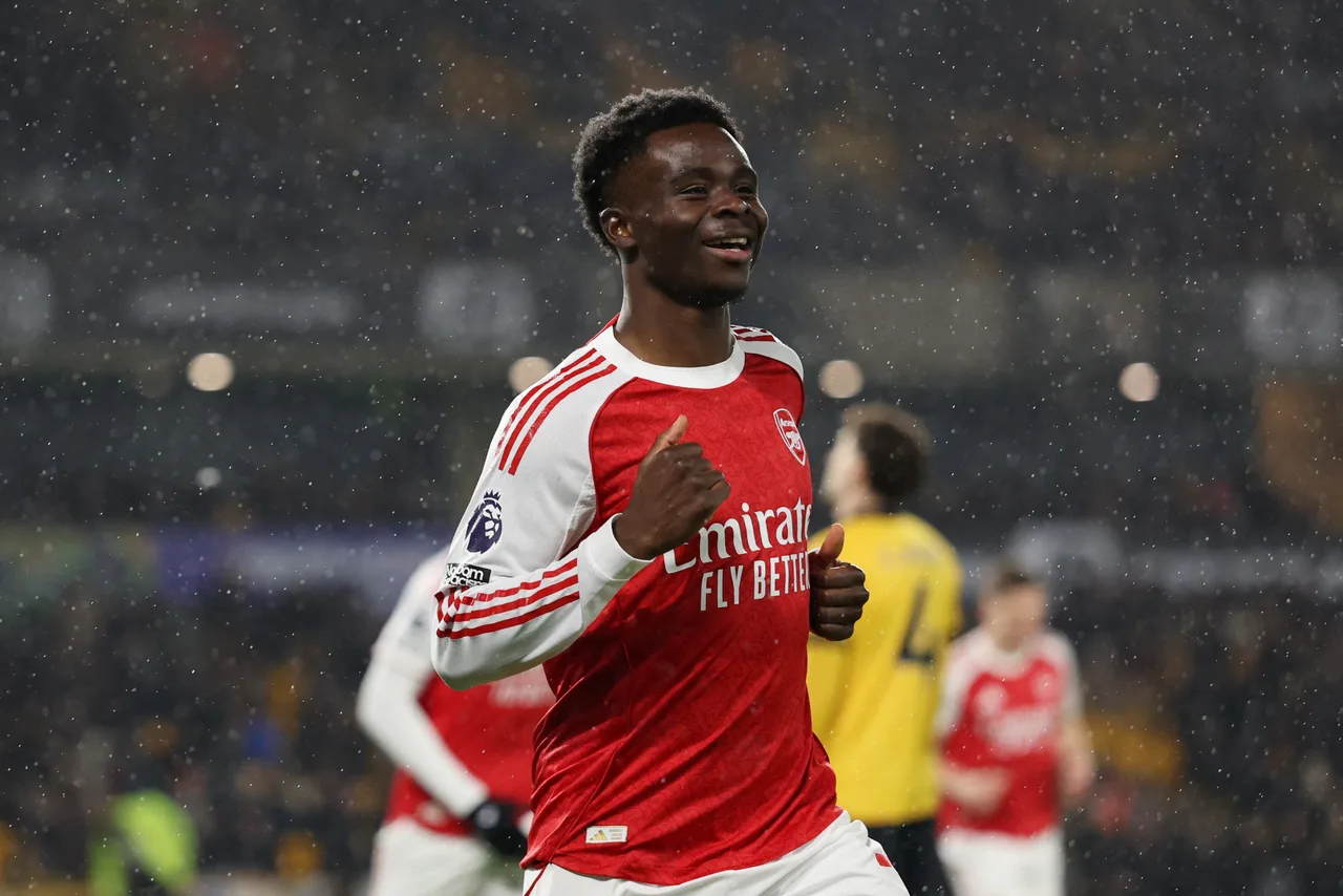 Saka là cầu thủ trẻ thứ hai lịch sử Premier League cán mốc 50 bàn và 50 kiến tạo