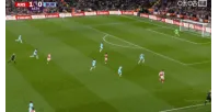 Arsenal đòi phạt đền vì nghi Tuanzebe để bóng chạm tay, trọng tài từ chối