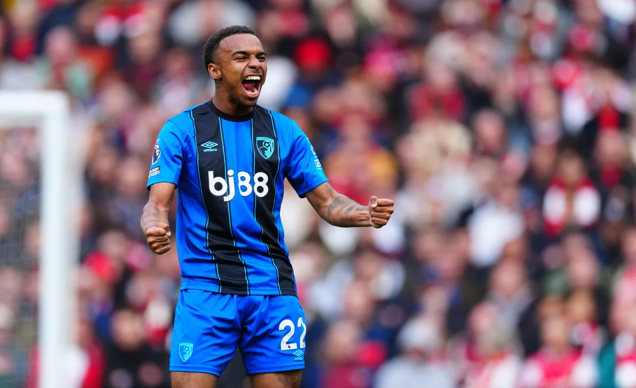 talkSPORT: Tiền đạo Crupi của Bournemouth từ chối cuộc gọi từ Bồ Đào Nha, cầu thủ muốn chơi cho Pháp