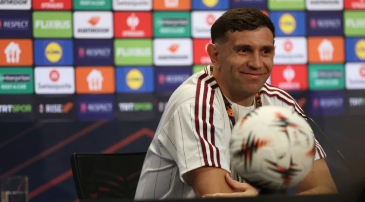 Martinez: Emery có 5 kinh nghiệm đá chung kết Europa League, hy vọng giành danh hiệu cho Villa