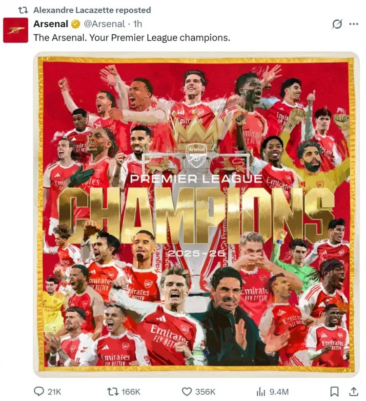Thêm một cựu cầu thủ gửi lời chúc mừng, mạng xã hội của Lacazette đăng tải poster vô địch của Pháo thủ để ăn mừng