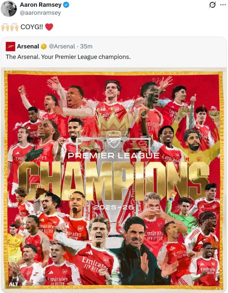 Cựu cầu thủ Arsenal, Ramsey đã đăng tấm áp phích vô địch của đội lên mạng xã hội với dòng chữ: COYG!! ❤️