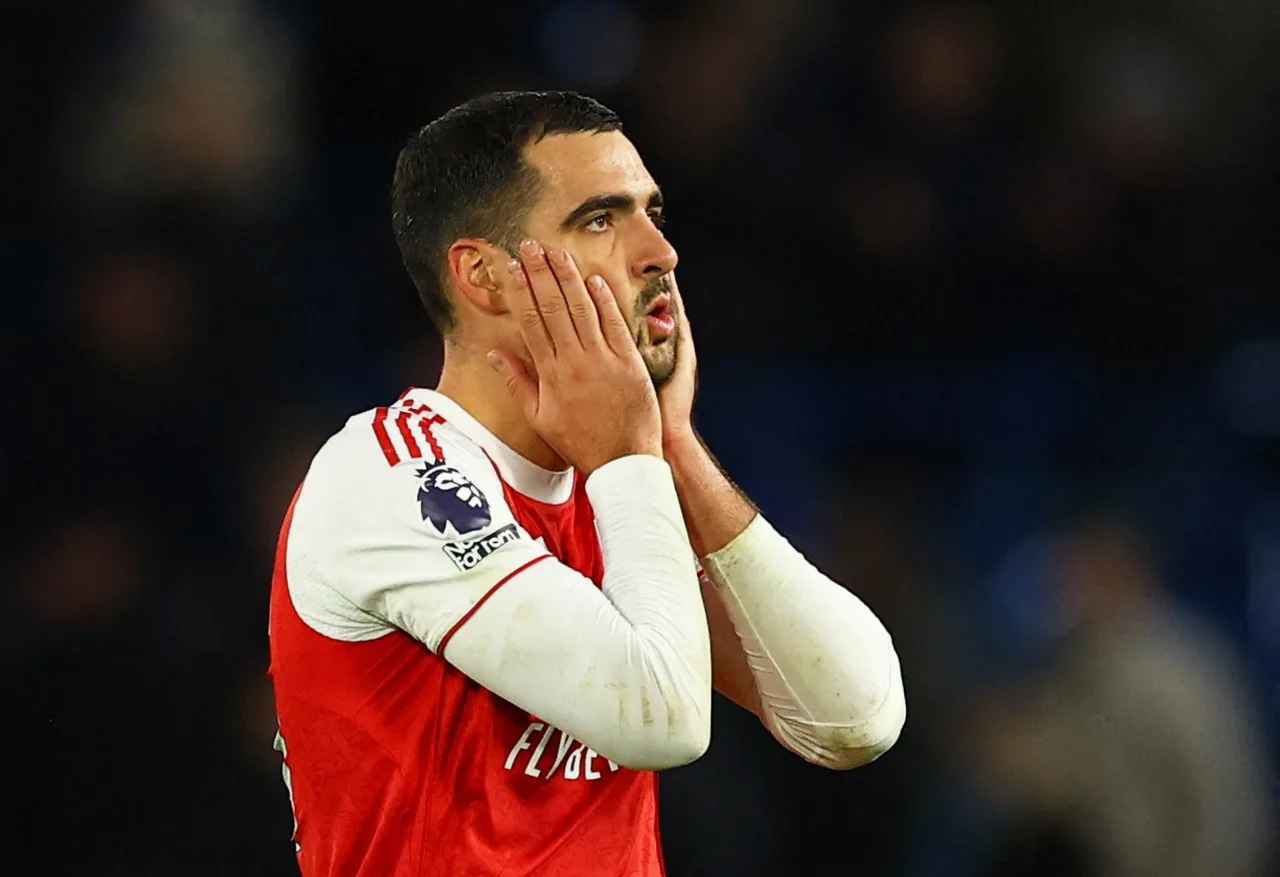 Phóng viên: Merino tham gia buổi tập hôm nay của Arsenal, còn Sakalaya và Saliba tập riêng