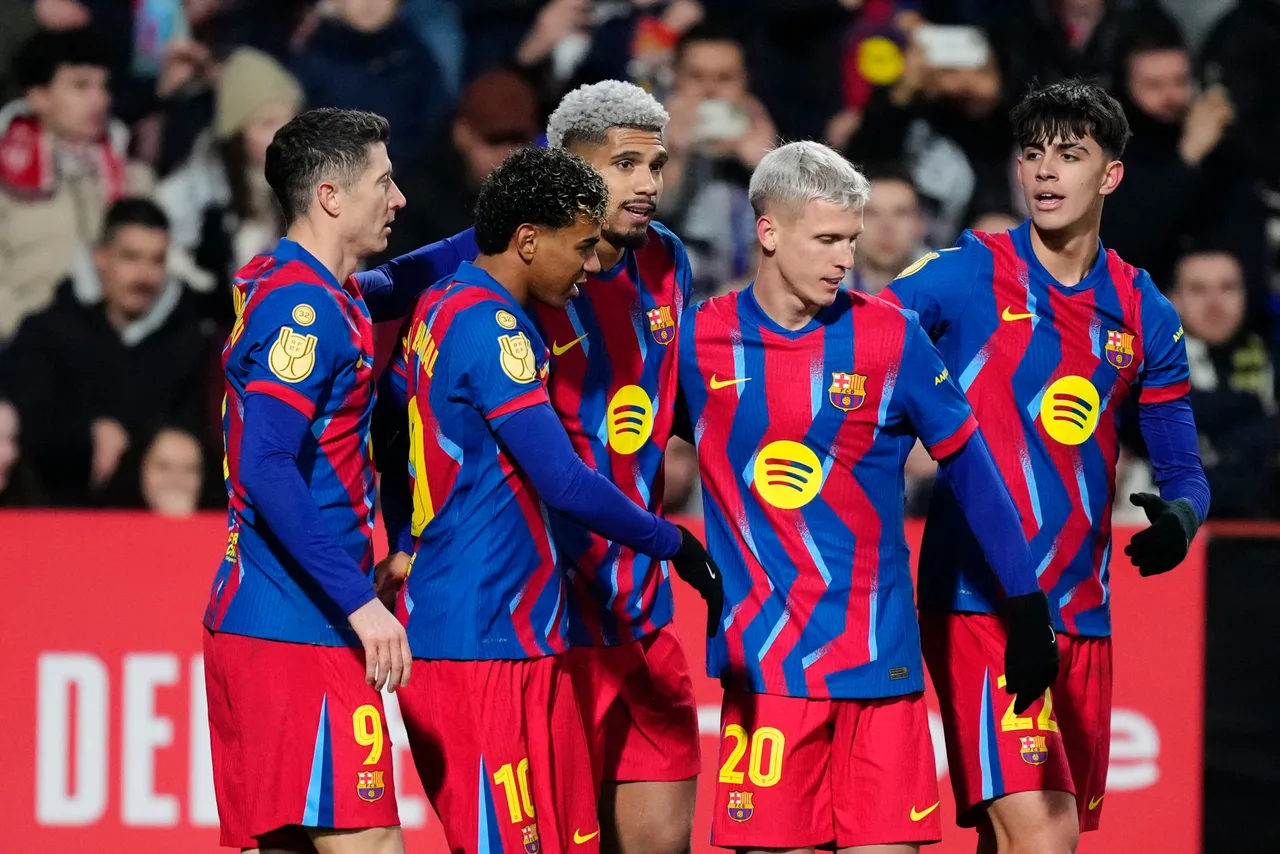 Thể thao thế giới: Barcelona tổ chức bữa tối vô địch với sự có mặt của các cầu thủ, ban huấn luyện và toàn thể nhân viên.