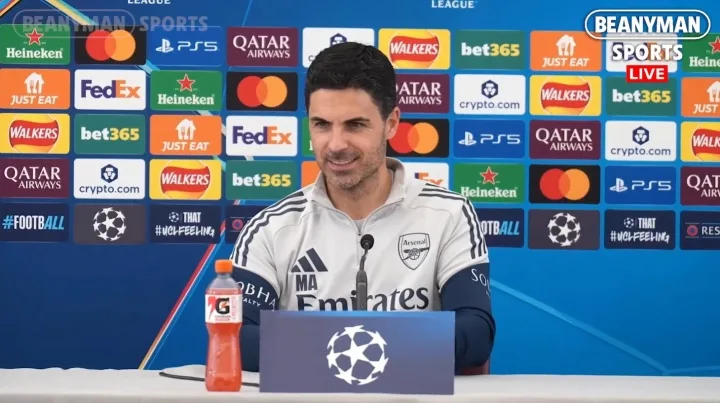 Ta Shuai: Tôi chưa hề xem trận đấu của Man City. Con trai tôi chạy đến chỗ tôi, khóc và nói: “Bố ơi, chúng ta là nhà vô địch”.