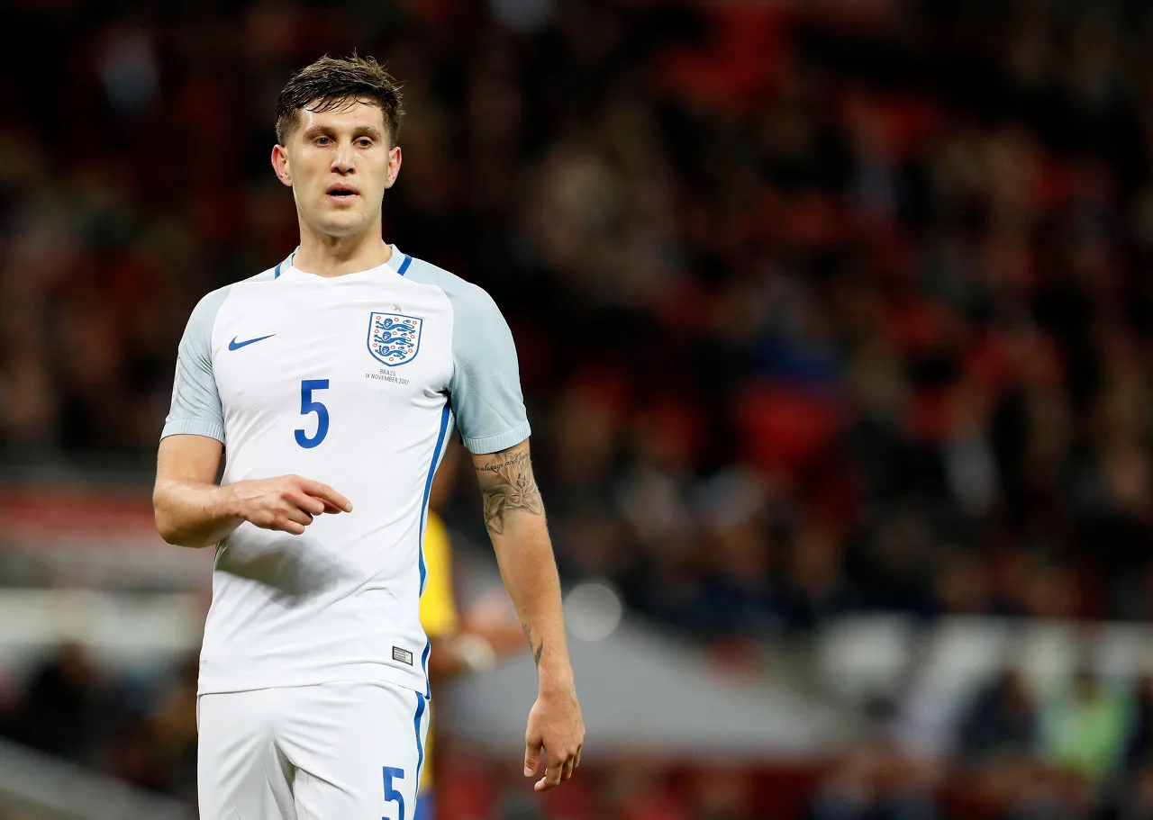 Anh nhầm lẫn lựa chọn? Stones 32 tuổi ra sân 17 lần mùa này và chỉ có 8 lần 361 phút ở Premier League.