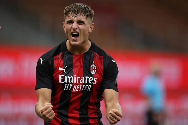 Theo dõi đội bóng: Milan hoàn tất 3 thương vụ mua lại, thu về 30 triệu euro thu nhập chuyển nhượng