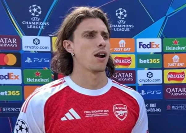 Calafioli: Lập thành tích lịch sử khi vô địch Ngoại hạng Anh và mơ vô địch chung kết Champions League