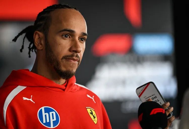 Hamilton: Tôi đã khóc khi Arsenal vô địch; chị gái tôi 'yêu cầu' tôi trở thành fan của Pháo thủ