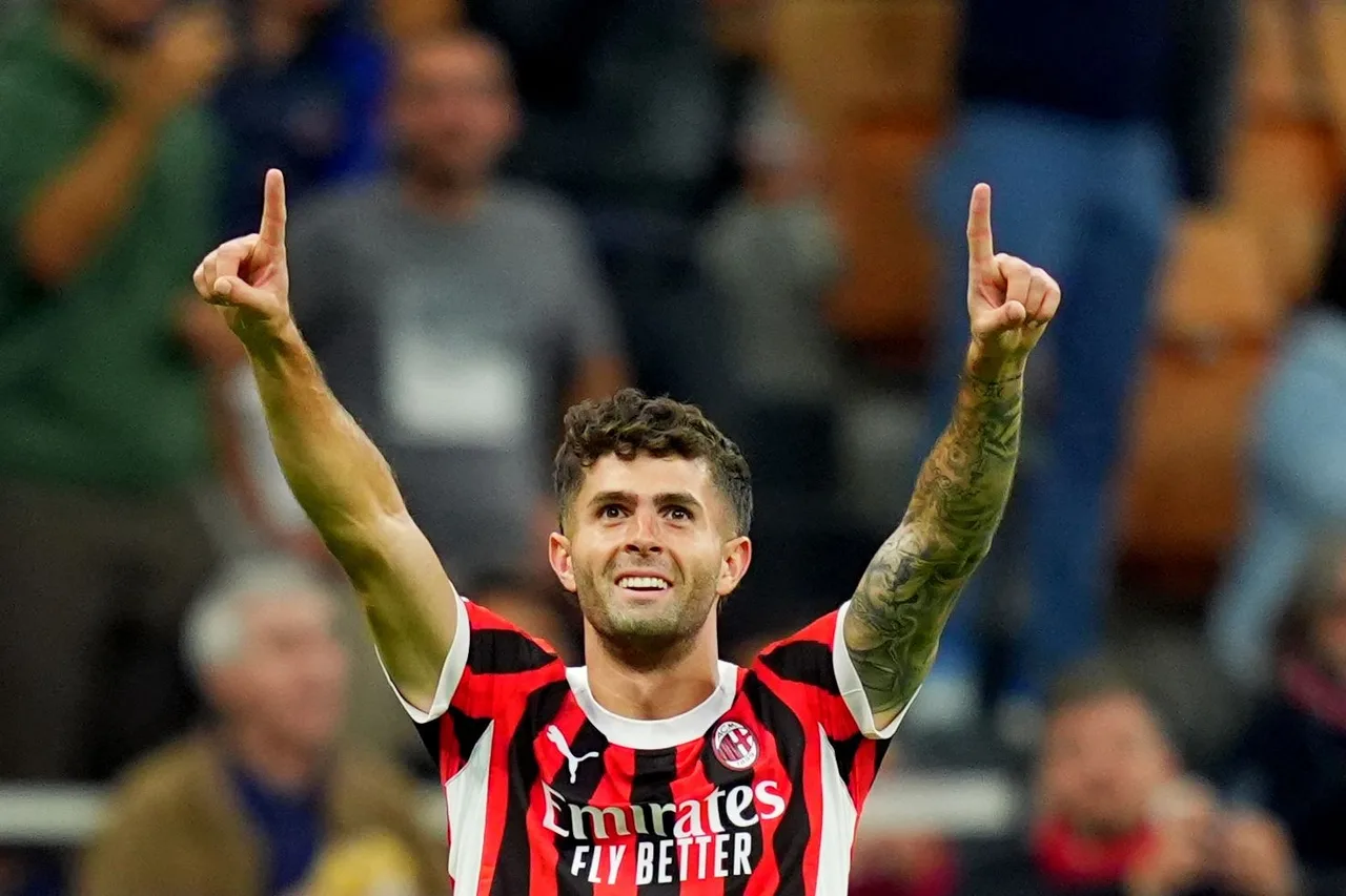 Phóng viên: Milan đang đàm phán phí ký hợp đồng với Mika. Leo và Pulisic có thể rời đội nếu chú Jon ở lại.