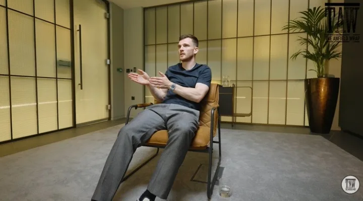 Robertson: Thật không vinh dự khi đẩy Messi vào đầu ở Champions League nhưng người hâm mộ đã phản ứng như thể chúng tôi đã làm được điều đó 3-3