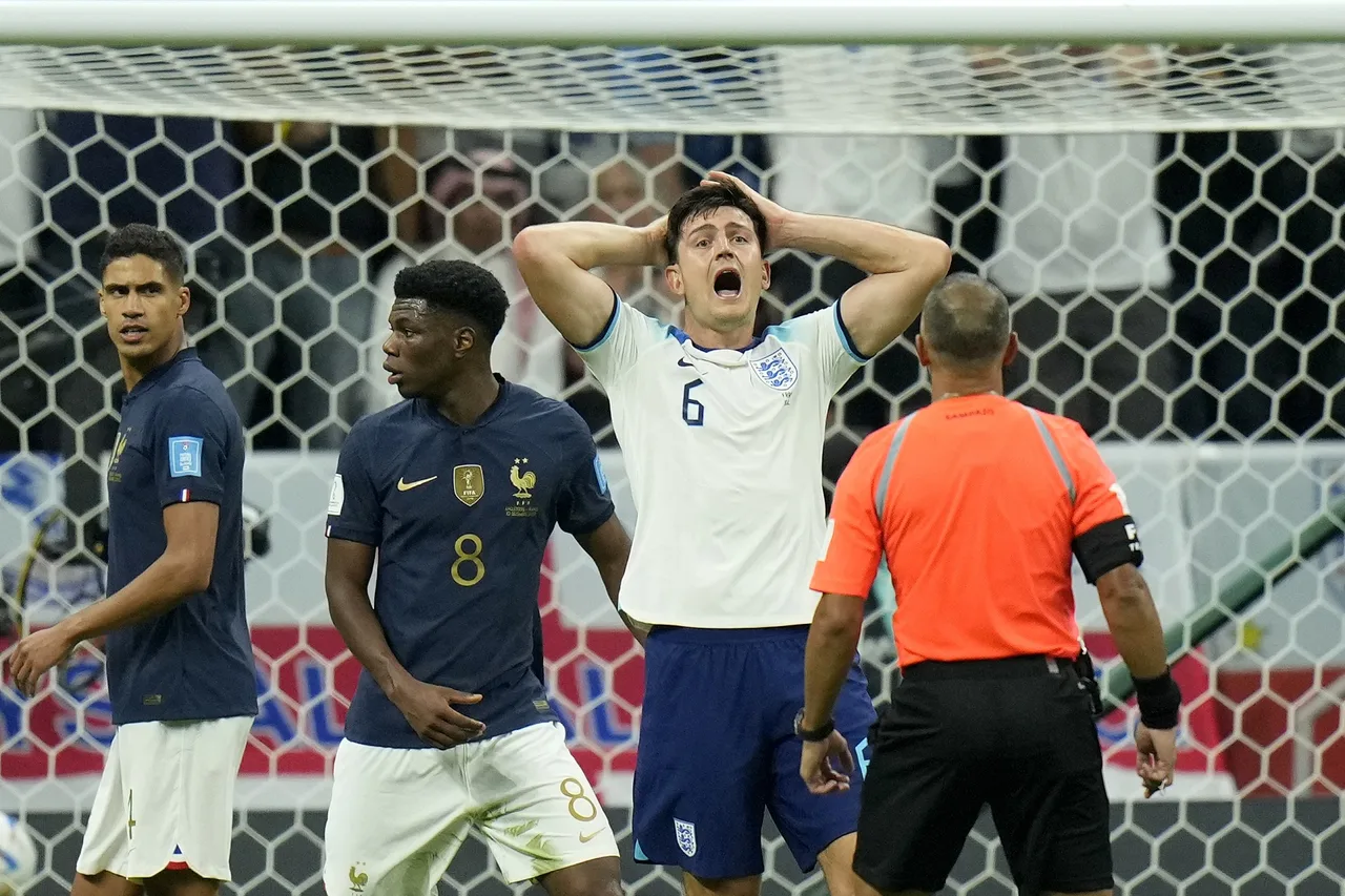 Walker: Thật đáng tiếc khi Foden, Maguire và Alexander-Arnold không được chọn tham dự World Cup. Họ có kinh nghiệm phong phú