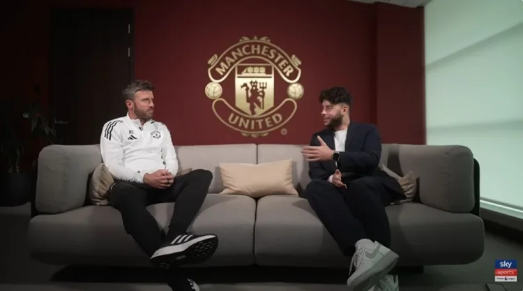 Carrick: Tôi yêu Man United sâu sắc và tôi rất vui khi thấy các cầu thủ thi đấu tốt và người hâm mộ lại mỉm cười