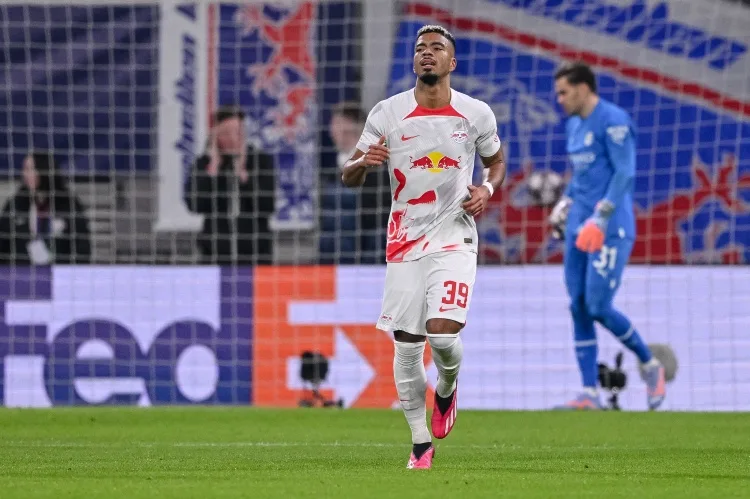 Bild: Henrichs xóa tài khoản mạng xã hội cá nhân sau khi không được chọn vào đội tuyển World Cup