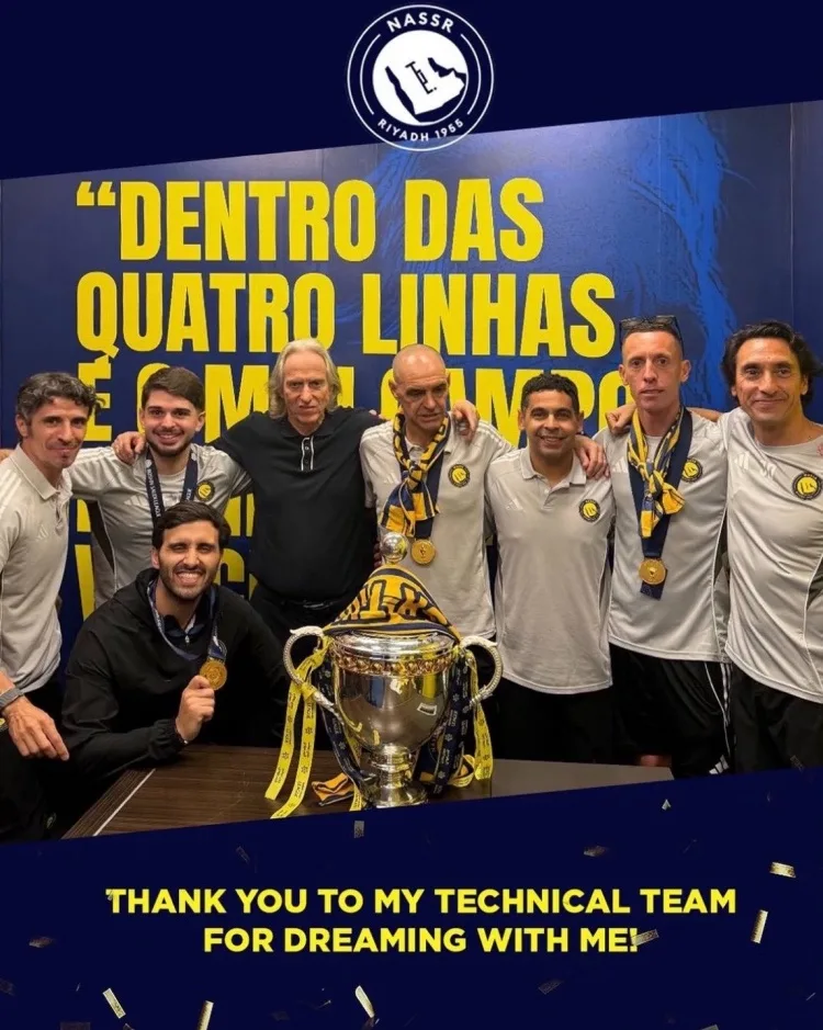 Mạng xã hội của huấn luyện viên Victory gửi lời cảm ơn đến ban huấn luyện: Phải đạt được thành tựu to lớn cùng với những con người vĩ đại!