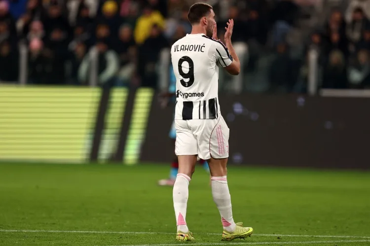 Truyền thông Italy: Vlahovic có thể gặp Juventus lần cuối nhưng vẫn chưa nhận được lời đề nghị gia hạn hợp đồng yêu thích