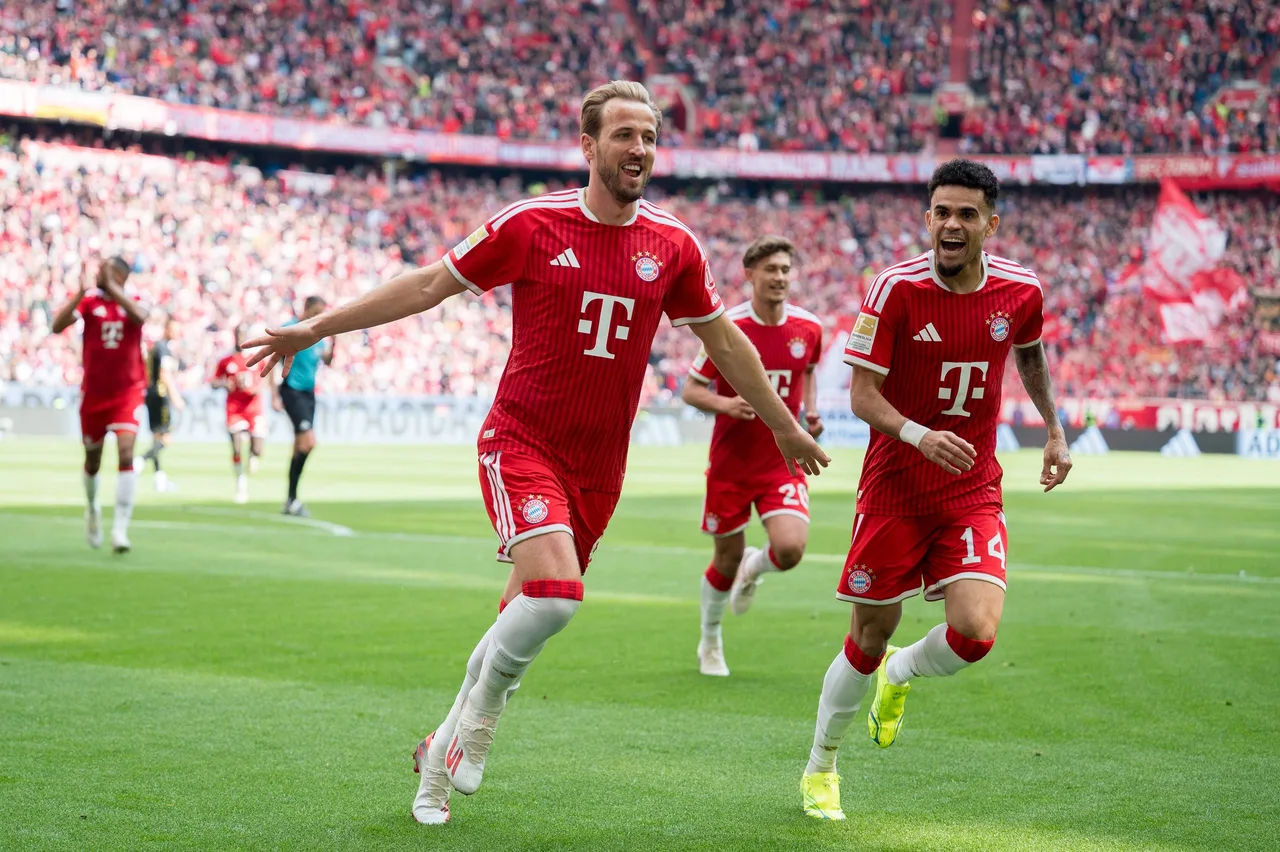 Dẫn đầu bởi một vách đá! Bayern đã giành được Cúp quốc gia Đức nhiều lần nhất với 21, nhiều nhất trong lịch sử và Schalke chỉ có 6 về thứ hai.