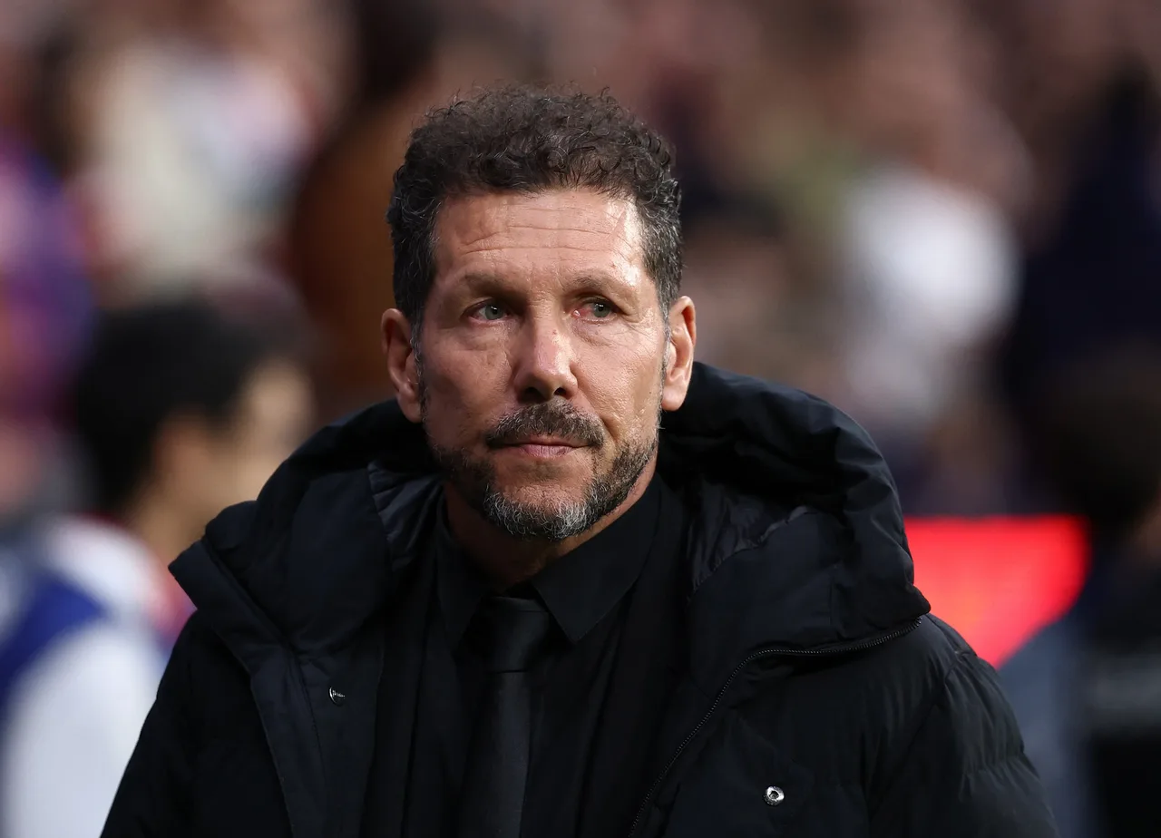 Lần đầu tiên sau 800 trận trên mọi đấu trường dưới sự dẫn dắt của Simeone, Atletico Madrid để thua đối thủ tới 4 bàn chỉ trong nửa đầu trận đấu.