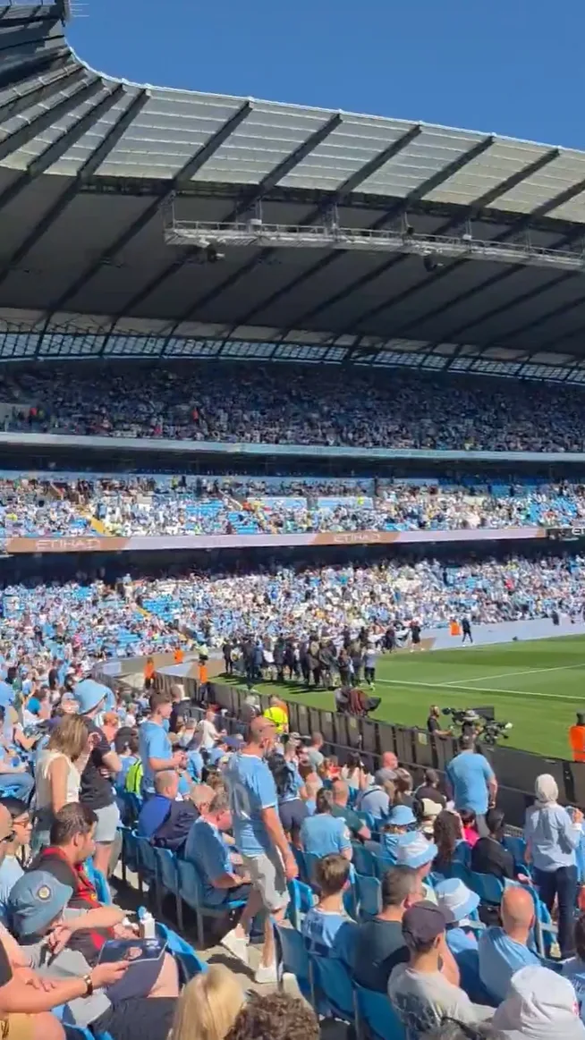 Vĩnh biệt Quách Thủy! Man City lập kỷ lục mới về số lượng khán giả đến Etihad với lượng khán giả 60332 theo dõi trận đấu