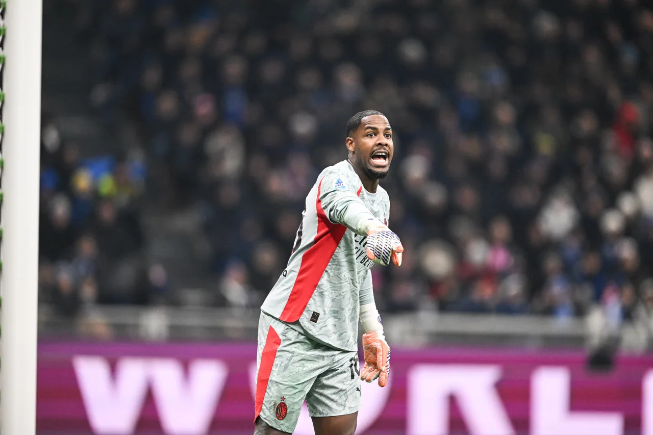 Longo: Nếu Allegri bị sa thải, tương lai của Maignan và Rabiot ở Milan bị nghi ngờ