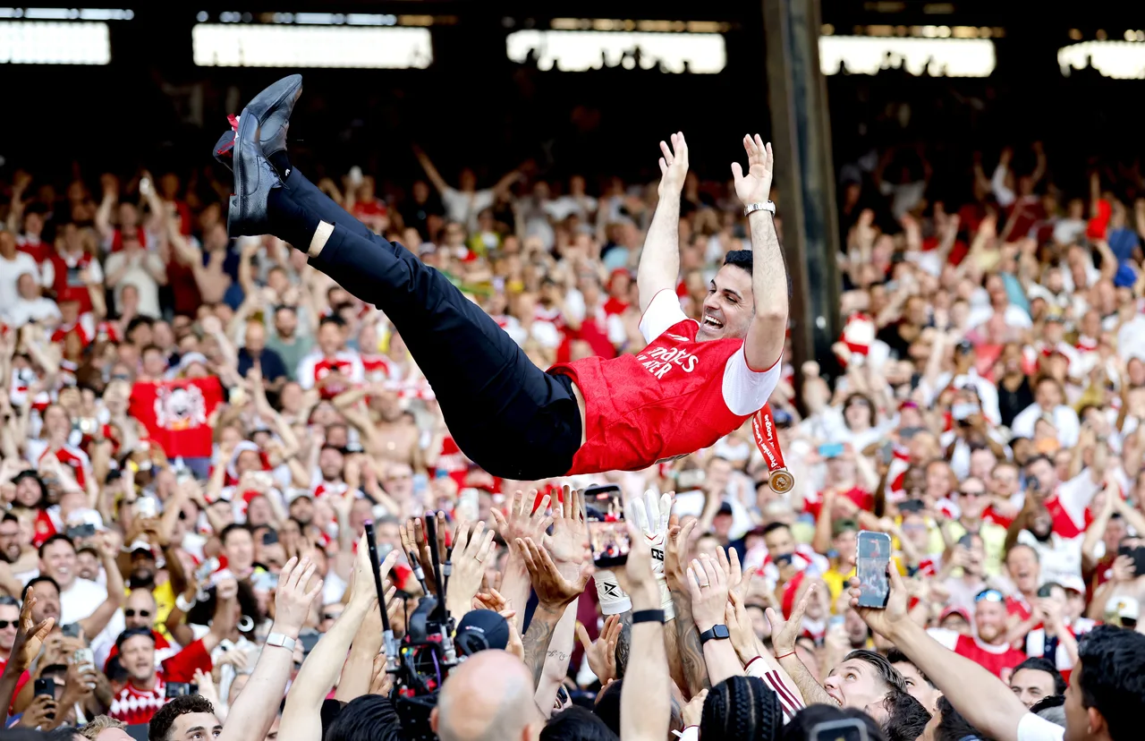 Arteta: Ban lãnh đạo cấp cao ủng hộ mạnh mẽ kế hoạch xây dựng đội ngũ của chúng tôi và mọi nỗ lực đều xứng đáng