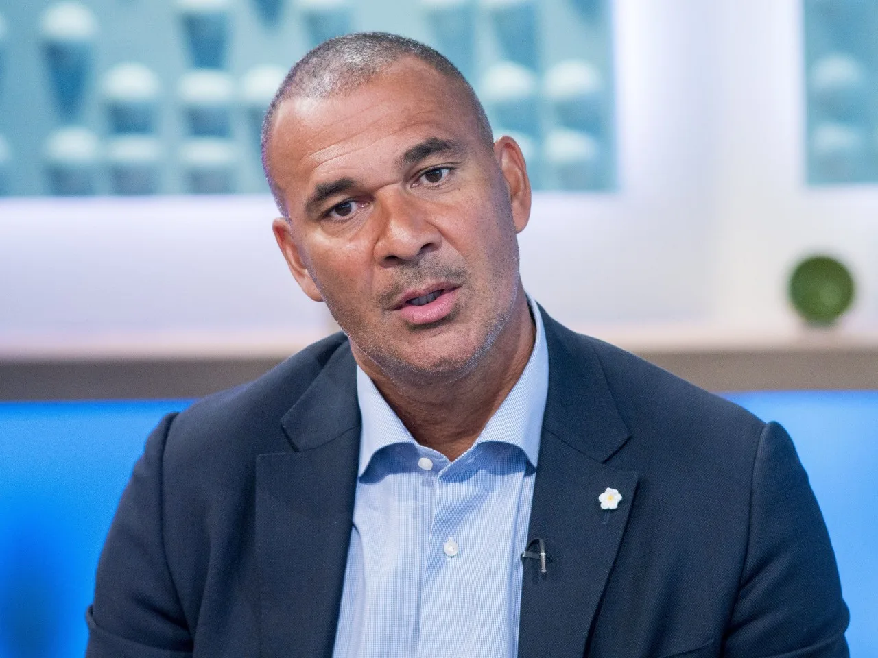 Gullit: Tôi muốn biết Van Dijk nghĩ gì về màn trình diễn của anh ấy, anh ấy có khả năng làm tốt hơn