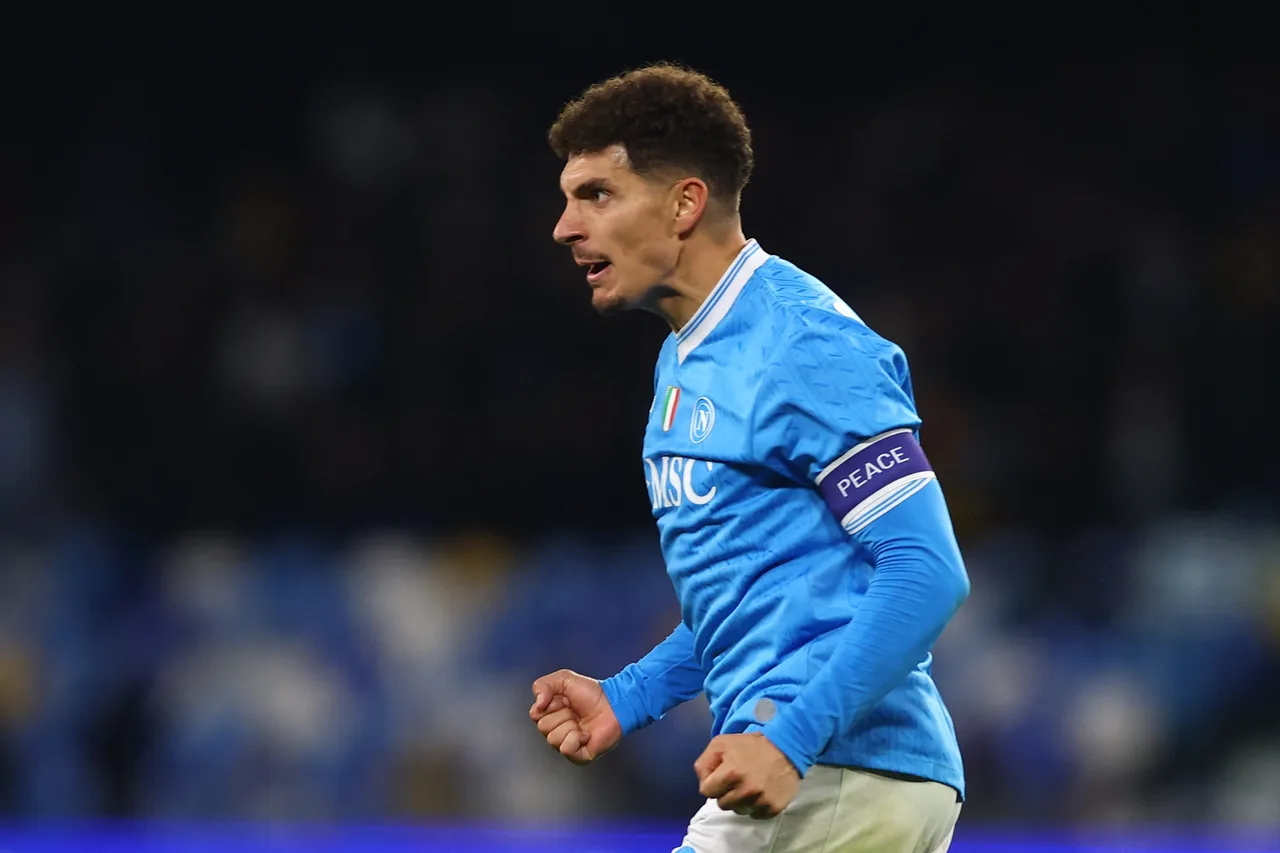Di Lorenzo: Chỉ Conte mới giúp Napoli lấy lại sức cạnh tranh, tôi tự hào khi được ông dẫn dắt