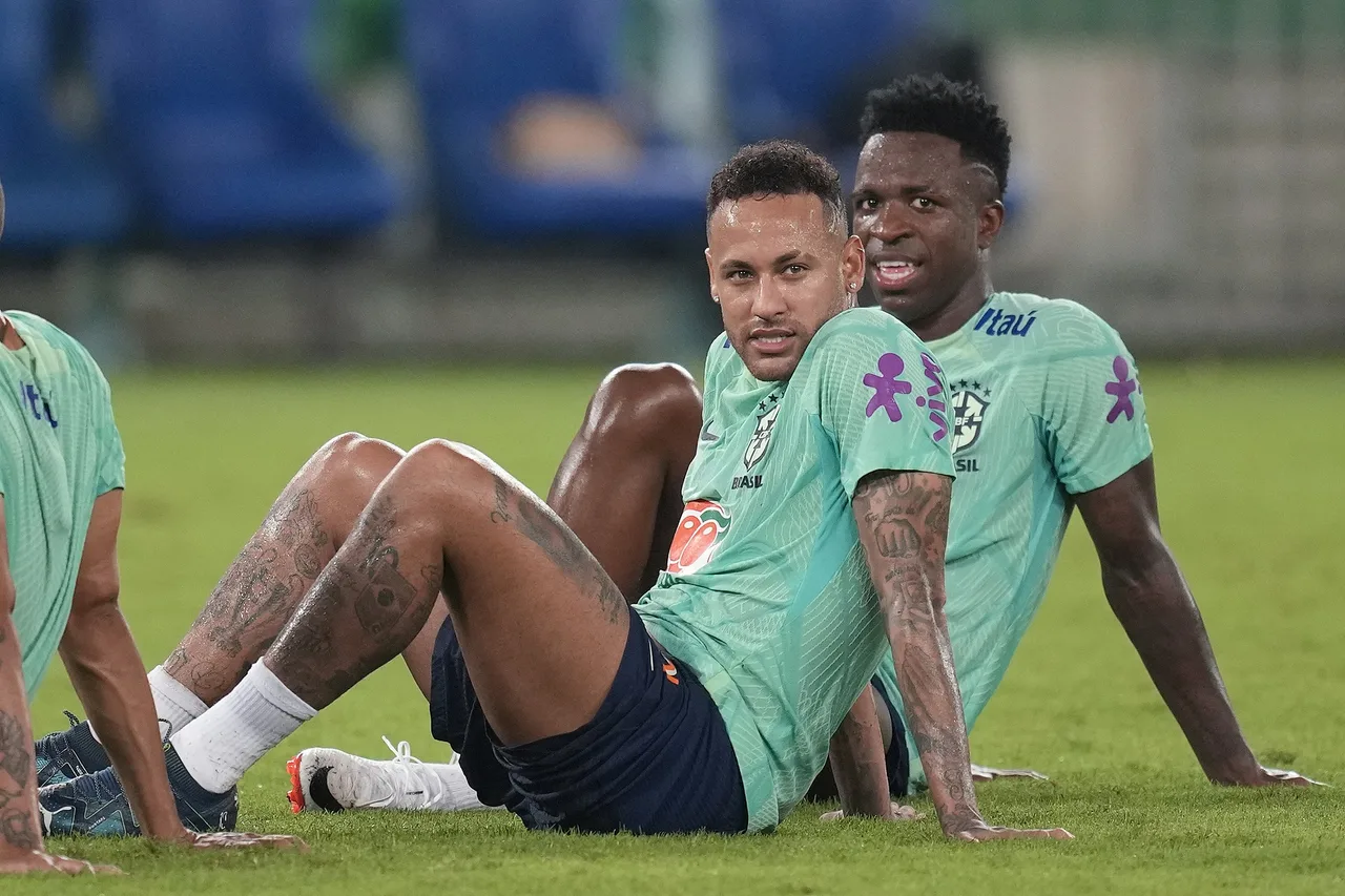 Vinicius: Chưa chắc chắn về số áo đội tuyển Brazil nhưng 10 rõ ràng thuộc về Neymar