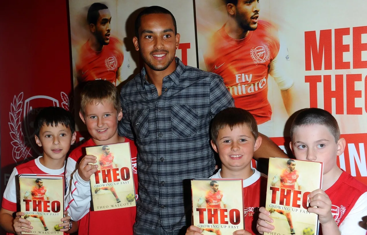 Theo Walcott nói về chung kết Champions League: Mấu chốt của Arsenal là khởi đầu tốt và ổn định vị trí trong 15 phút đầu