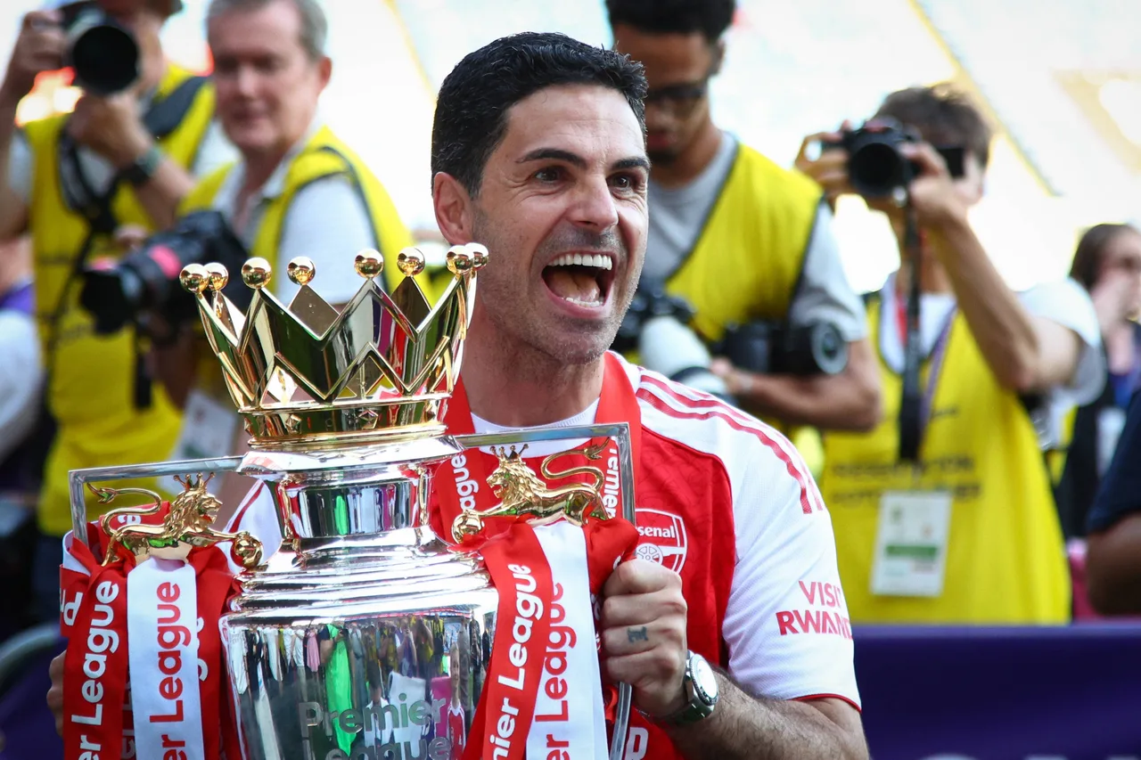 Telegraph đánh giá các đội bóng Ngoại hạng Anh: Pháo thủ double A+, Slott E, Pep Guardiola A, Carrick A-