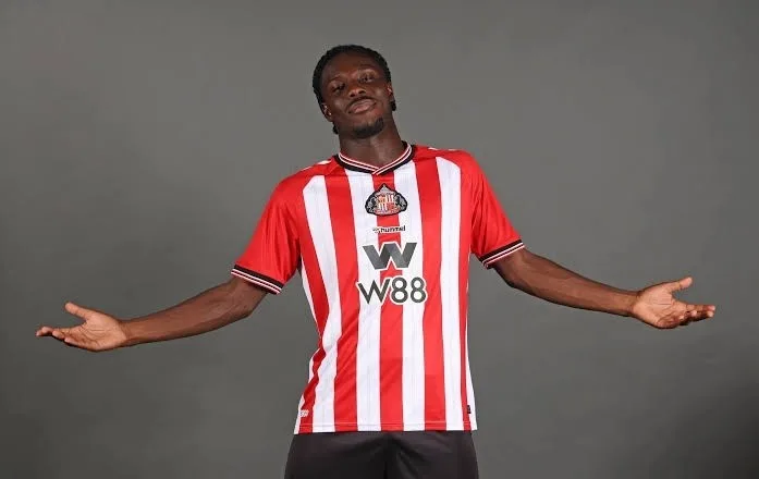 Truyền thông Pháp: Ngôi sao đang lên 21 tuổi của Sunderland là Meenda được cho là sẽ rời đội bóng vào mùa hè này và bước vào giai đoạn mới trong sự nghiệp