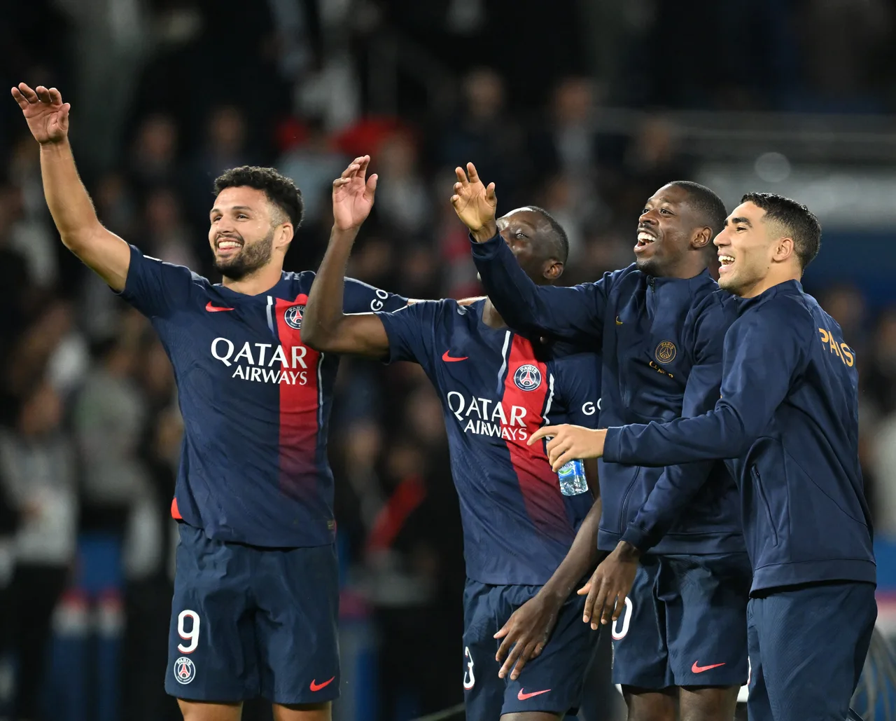 L'Equipe: Achraf và Dembele đã trở lại tập luyện cùng nhau và dự kiến ​​​​sẽ bắt đầu cho Paris trong trận chung kết Champions League