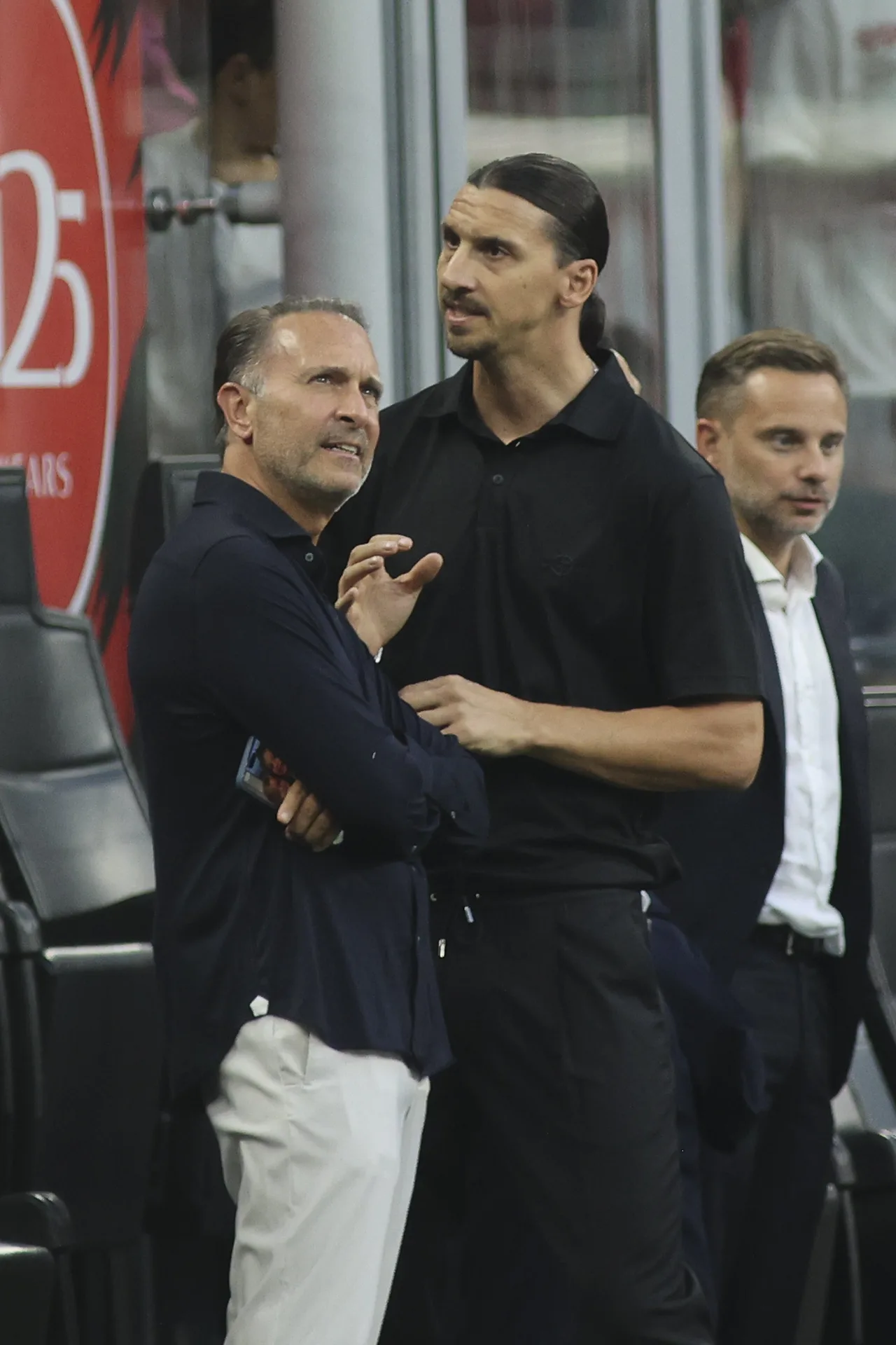 Tin thể thao Roma: Trong thời gian diễn ra World Cup, Ibrahimovic sẽ theo dõi công việc của ban lãnh đạo AC Milan từ xa ở Mỹ