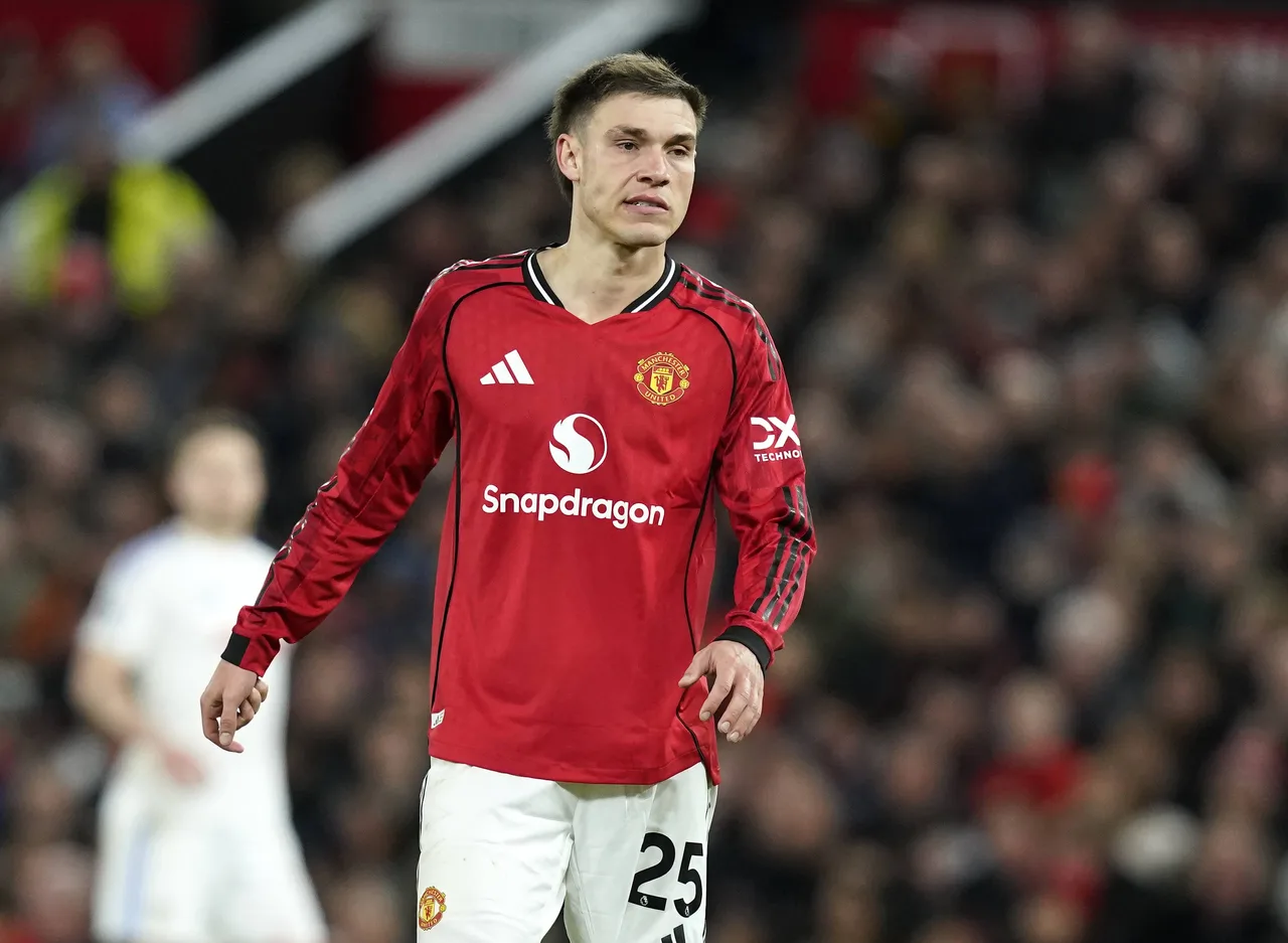 Khó bán! The Sun: Manchester United không có ý định ép bán Ugarte, nhiều khả năng anh sẽ ở lại đội bóng