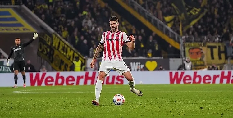 Chính thức: Freiburg gia hạn hợp đồng với hậu vệ 34 tuổi Anthony Jung. Các chi tiết của hợp đồng sẽ không được công khai