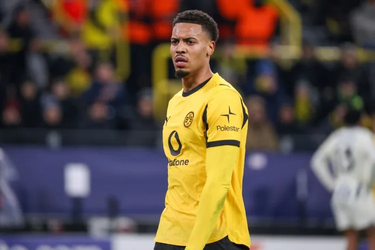 Giám đốc Dortmund: Nmecha chắc chắn sẽ ở lại đội mùa tới và hy vọng gia hạn hợp đồng với Adeyemi