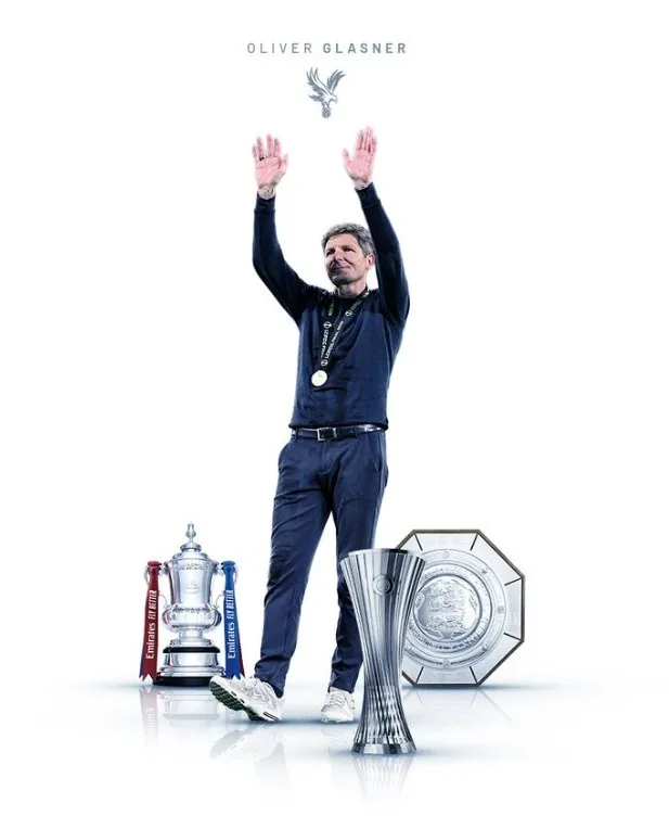 Đã là huyền thoại rồi! Crystal Palace chính thức tung poster Glasner Triple Crown: Cuối cùng chúng ta luôn chiến thắng